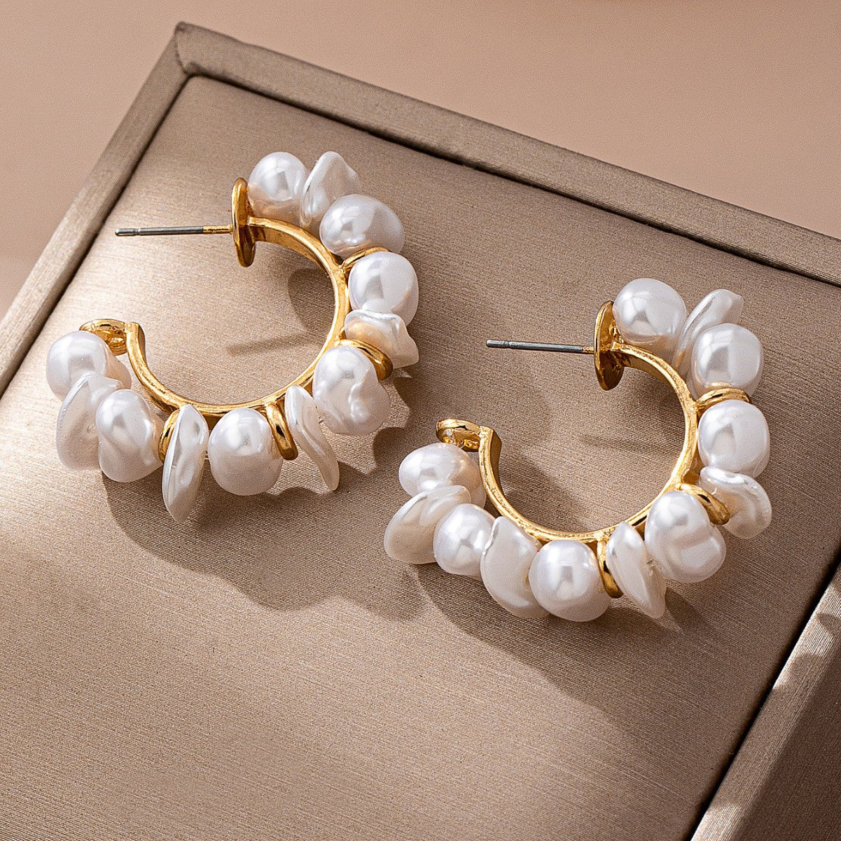 Irregular C-Shape Pearl Earrings